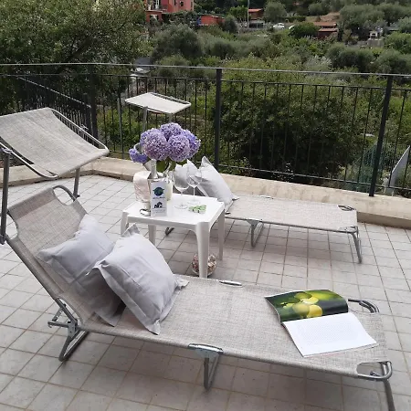 Casa Terra E Mare By Holiday World Sestri Levante