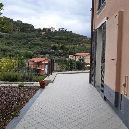 Casa Terra E Mare By Holiday World Apartment Sestri Levante
