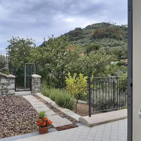 Casa Terra E Mare By Holiday World Sestri Levante
